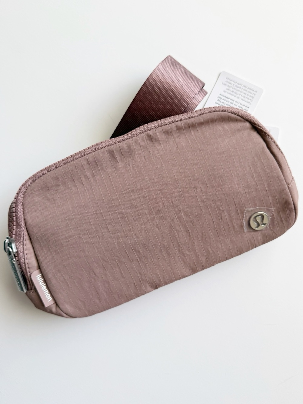 lululemon | everywhere belt bag in twilight rose